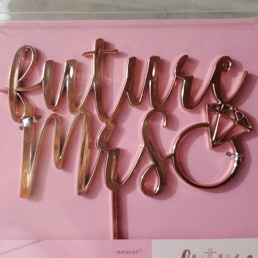 Future Mrs. Cake Topper - Picture 2 of 4